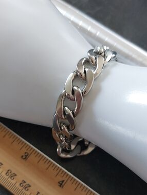 Stainless Steel Chunky Curb Link Bracelet 7"